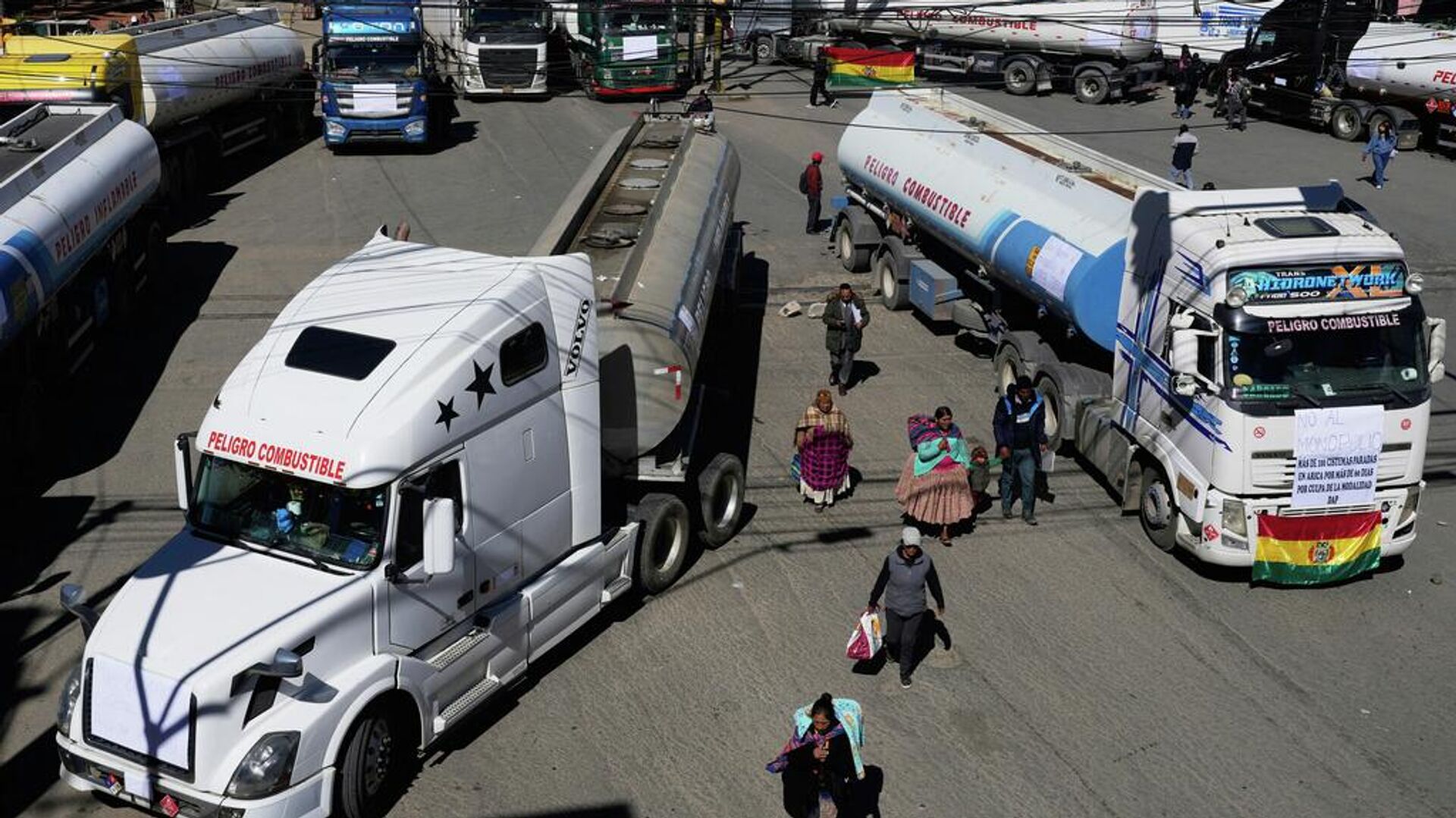 Bloqueos de transportistas en Bolivia. - Sputnik Mundo, 1920, 06.05.2026
