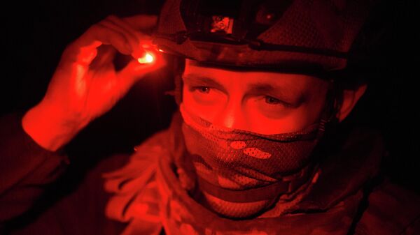 Soldado ruso en la zona de la operación militar especial - Sputnik Mundo