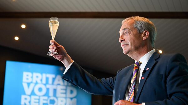 Nigel Farage, representante de Reform UK - Sputnik Mundo