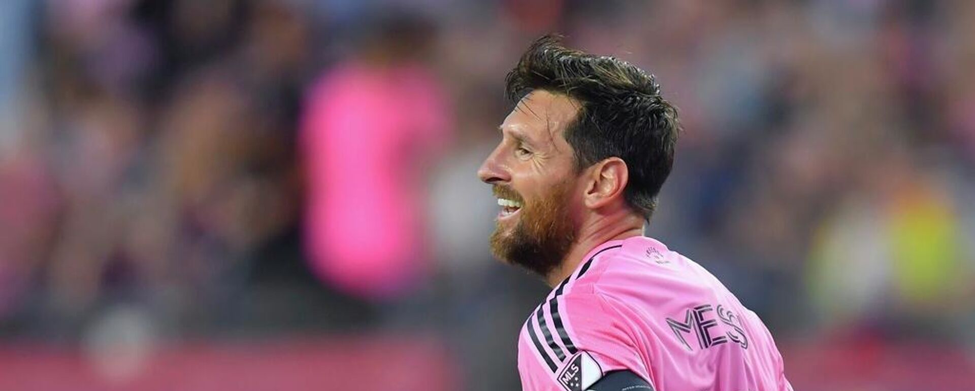 Lionel Messi,  el delantero del Inter Miami, celebra tras marcar en la primera mitad de un partido de fútbol de la MLS contra el New England Revolution, el miércoles 9 de julio de 2025, en Foxborough, Massachusetts  - Sputnik Mundo, 1920, 13.05.2026