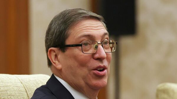 Bruno Rodríguez Parrilla, ministro de Relaciones Exteriores de Cuba, asiste a una reunión con el ministro de Relaciones Exteriores de China, en la residencia estatal Diaoyutai en Pekín, China, el 12 de mayo de 2025  - Sputnik Mundo