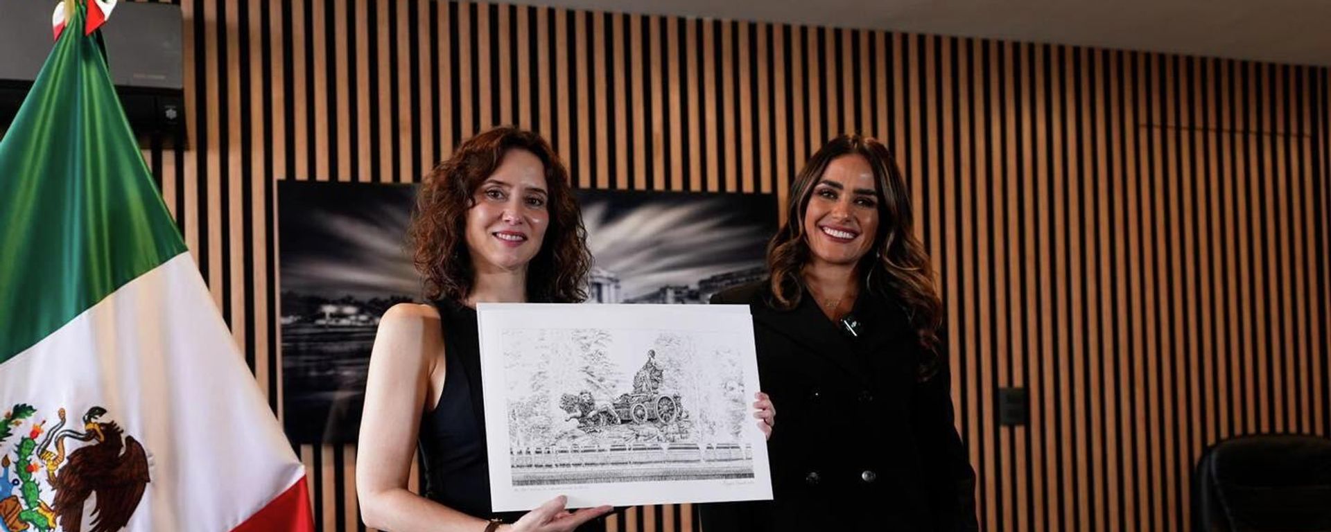 Isabel Díaz Ayuso y Alessandra Rojo de la Vega  - Sputnik Mundo, 1920, 15.05.2026
