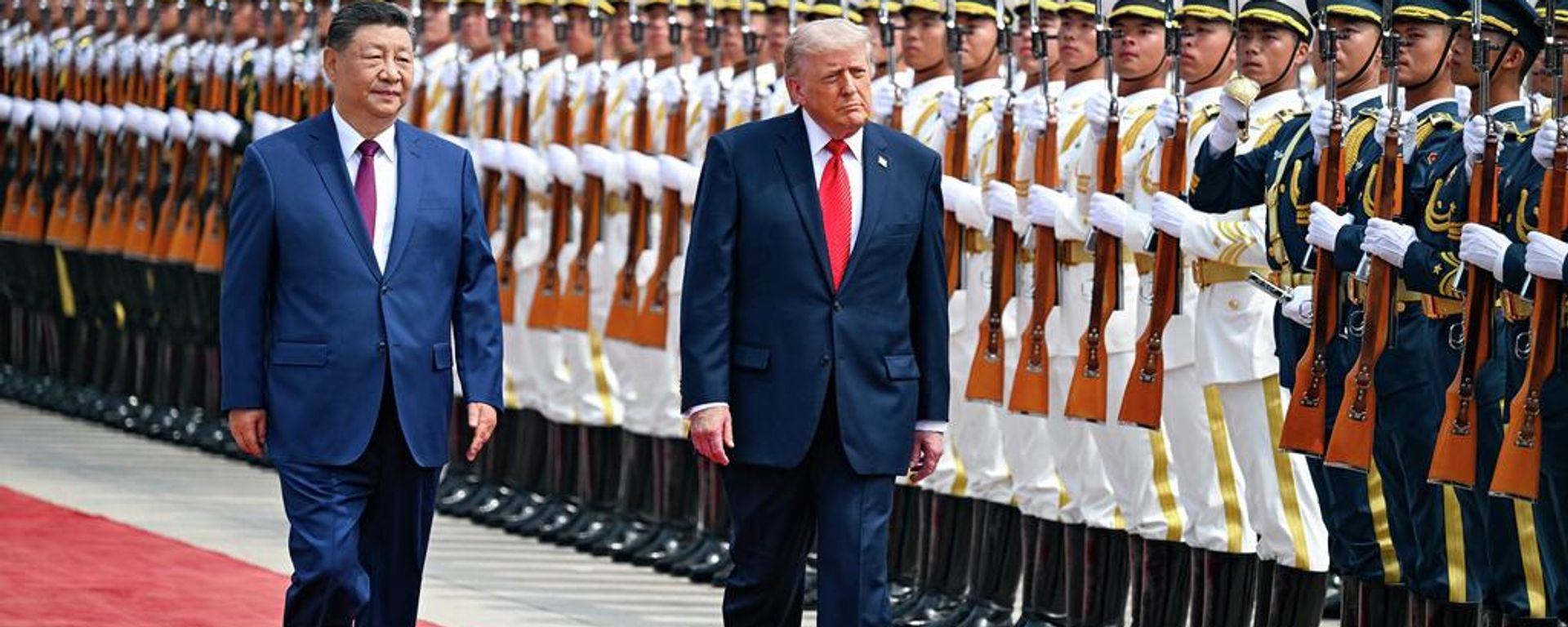 Los presidentes Xi Jinping y Donald Trump. - Sputnik Mundo, 1920, 23.08.2026