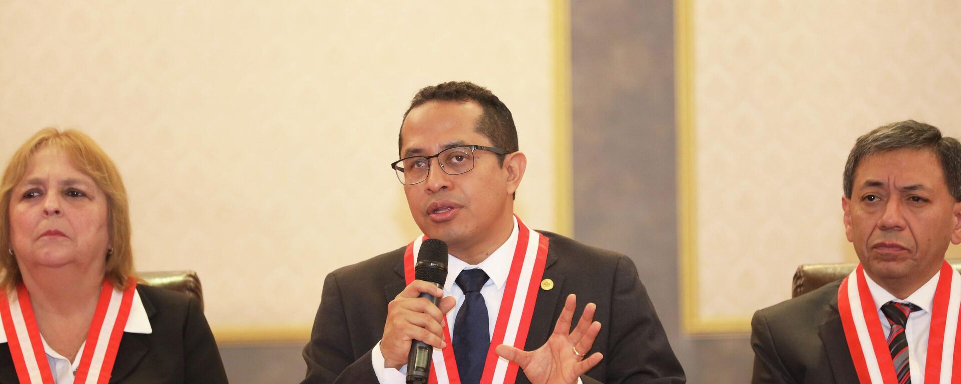Roberto Burneo, presidente del Jurado Nacional de Elecciones de Perú - Sputnik Mundo, 1920, 18.05.2026