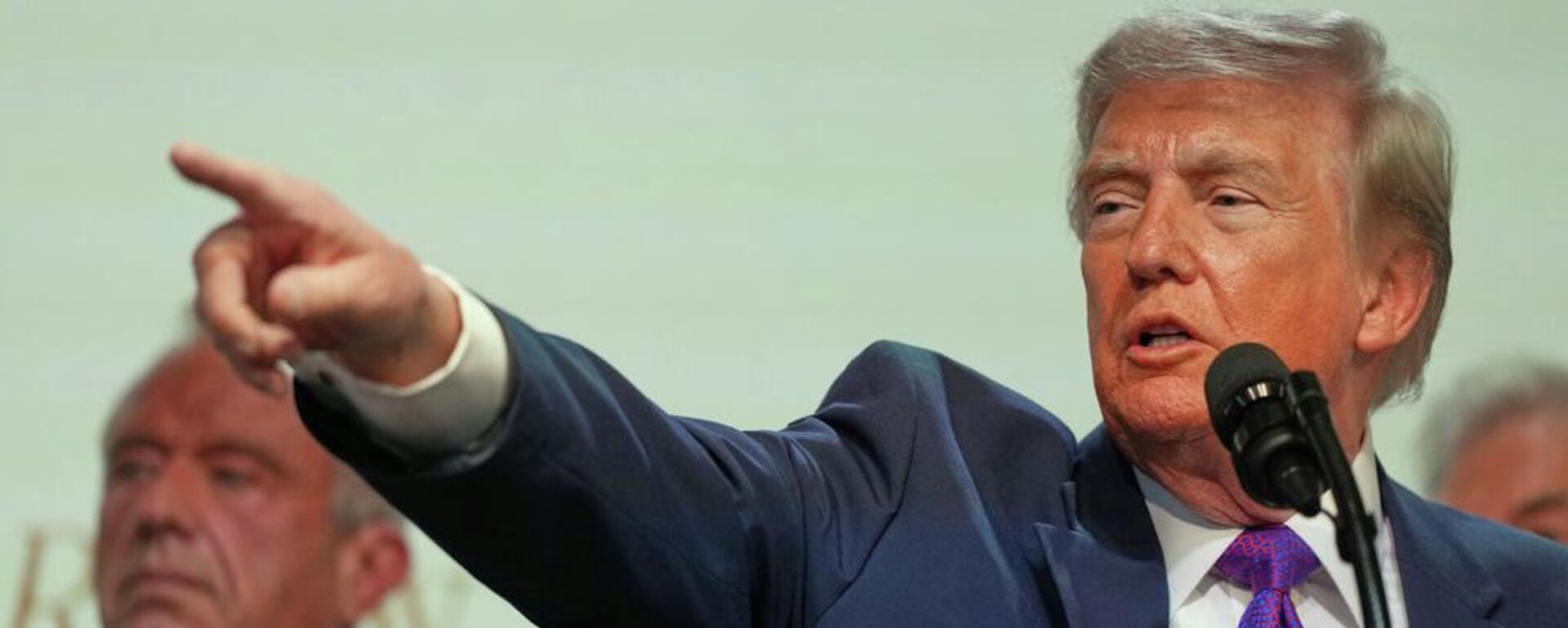 Donald Trump, presidente de EEUU, habla sobre los precios de los medicamentos recetados, el 18 de mayo de 2026, en Washington Donald Trump, presidente de EEUU, habla sobre los precios de los medicamentos recetados, el 18 de mayo de 2026, en Washington - Sputnik Mundo, 1920, 14.06.2026
