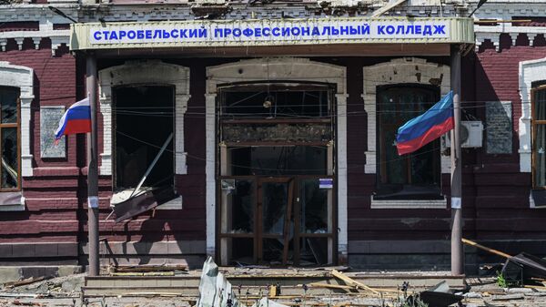 La residencia estudiantil de la ciudad de Starobelsk, en la república popular de Lugansk  - Sputnik Mundo