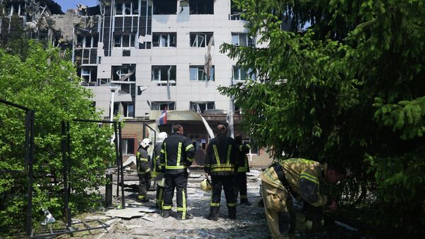 Consecuencias del ataque con drones de las Fuerzas Armadas ucranianas en Starobelsk, república popular de Lugansk  - Sputnik Mundo