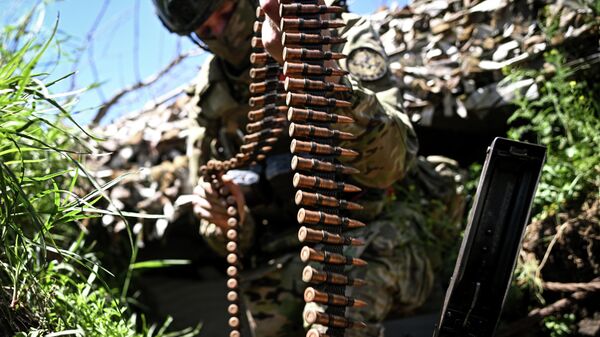 Soldado ruso en la zona de la operación militar especial - Sputnik Mundo