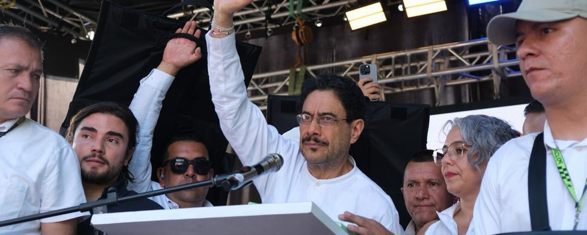 El candidato a la Presidencia de Colombia, Iván Cepeda, durante un acto público en su campaña - Sputnik Mundo, 1920, 01.06.2026
