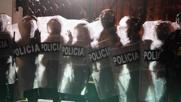 Policía desplegada por protestas en Perú. Imagen de archivo. - Sputnik Mundo