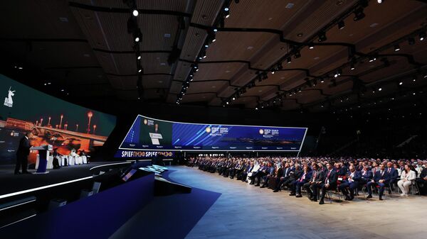 El XXVIII Foro Económico Internacional de San Petersburgo - Sputnik Mundo
