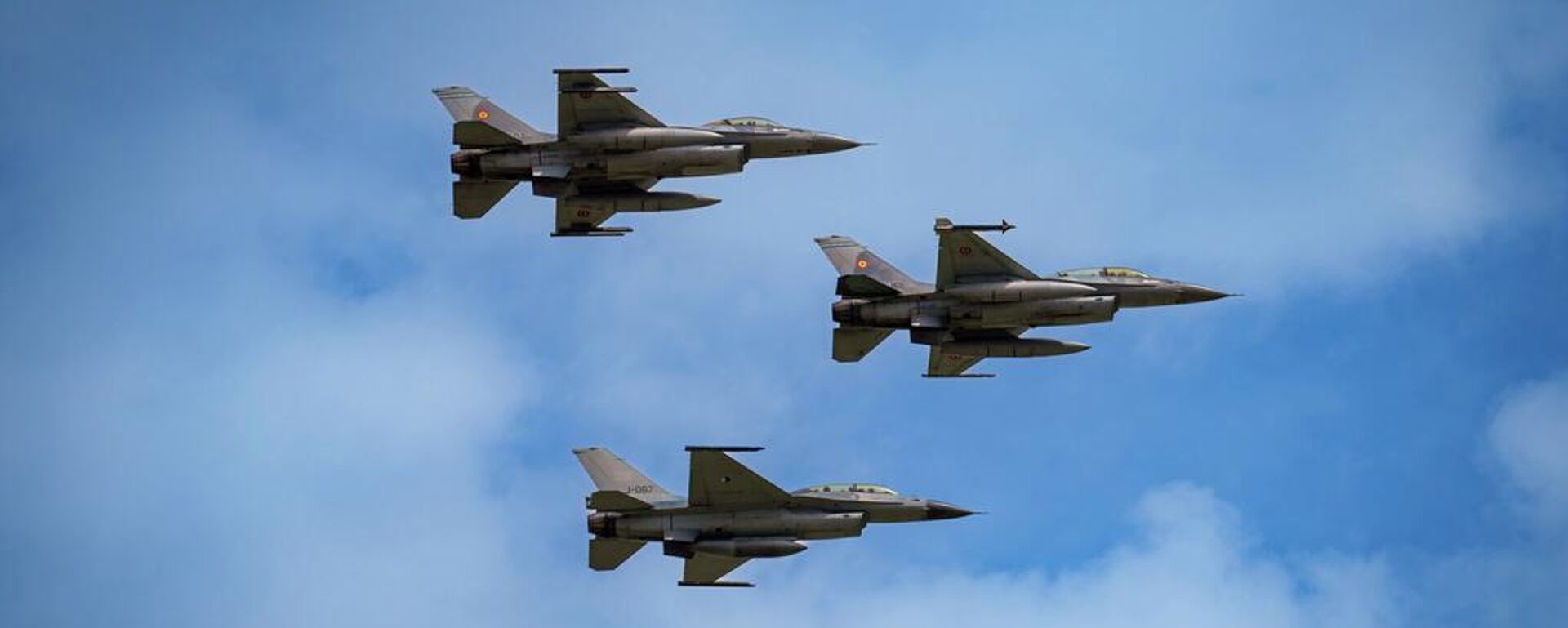 Aviones de combate F16 de la Fuerza Aérea Rumana Aviones de combate F16 de la Fuerza Aérea Rumana - Sputnik Mundo, 1920, 12.06.2026