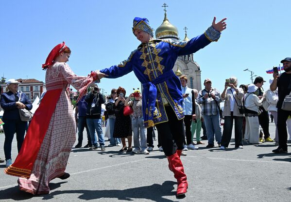 Celebración del Día de Rusia en la ciudad de Vladivostok. - Sputnik Mundo