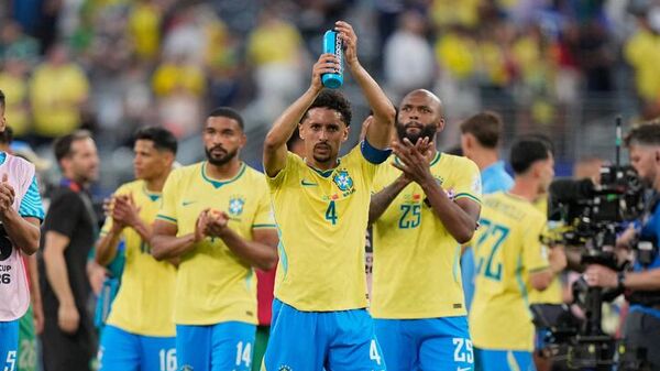 Los jugadores de Brasil abandonan el terreno de juego al finalizar el partido de fútbol del Grupo C de la Copa Mundial contra Marruecos en East Rutherford, Nueva Jersey, cerca de Nueva York, el 13 de junio de 2026  - Sputnik Mundo