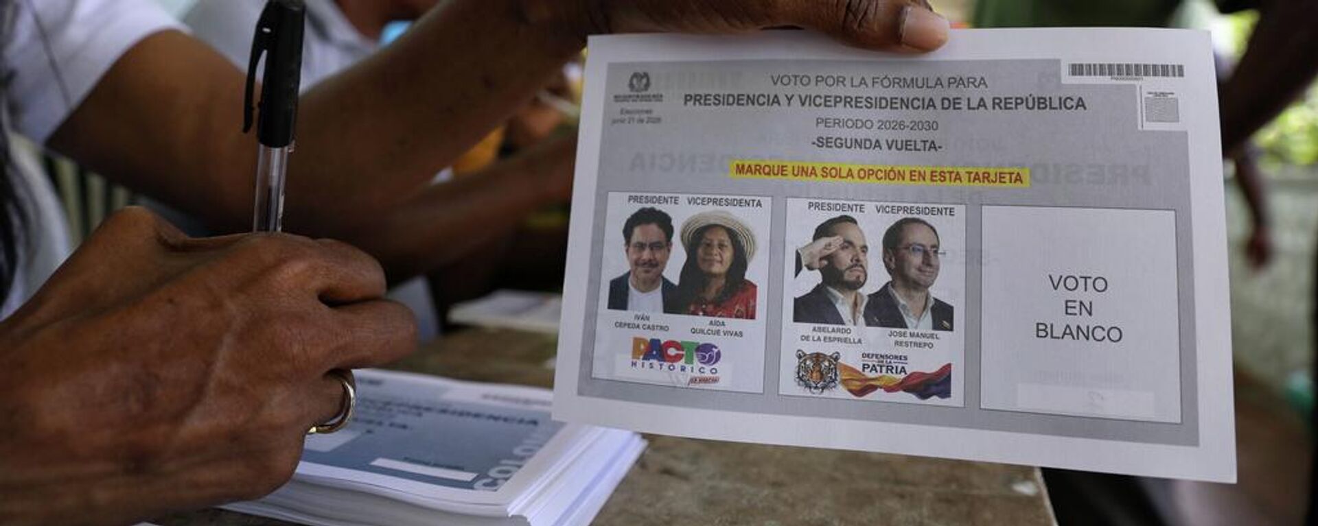 Boleta de la segunda vuelta de los comicios presidenciales en Colombia. - Sputnik Mundo, 1920, 21.06.2026