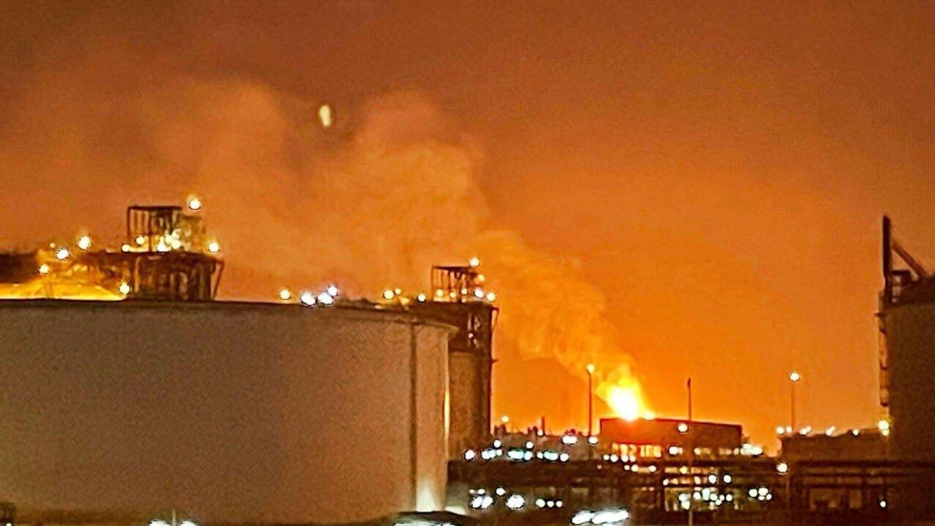 Explosión en Catar. Explosión en Catar. - Sputnik Mundo, 1920, 21.06.2026