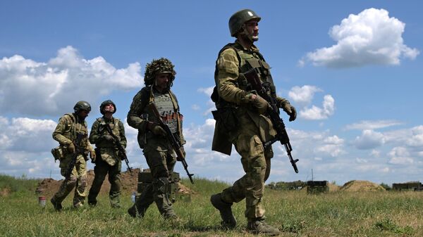 Soldados rusos en la zona de la operación militar especial - Sputnik Mundo
