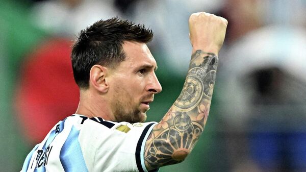 Lionel Messi de Argentina celebra el primer gol durante el partido con Austria, el 22 de junio  - Sputnik Mundo