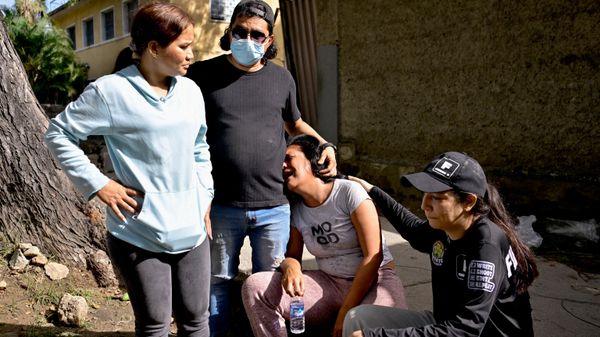Los venezolanos afectados por el doble terremoto en Venezuela, el 26 de junio de 2026  - Sputnik Mundo