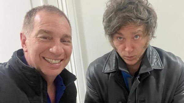 Diego Santilli (izquierda) y el presidente de Argentina, Javier Milei. - Sputnik Mundo