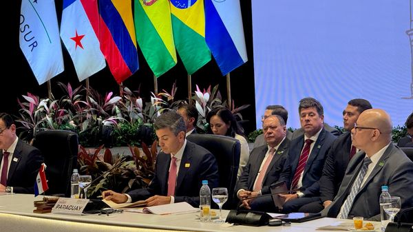 El presidente de Paraguay, Santiago Peña, durante la Cumbre del Mercosur en Asunción en junio de 2026 - Sputnik Mundo