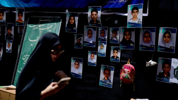 Las víctimas de la tragedia en Minab - Sputnik Mundo
