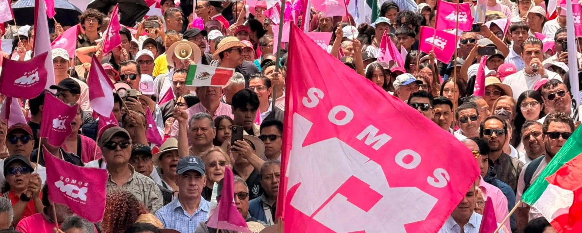 Un acto del nuevo partido Somos México, realizado en el Monumento a la Revolución en la capital del país. Un acto del nuevo partido Somos México, realizado en el Monumento a la Revolución en la capital del país. - Sputnik Mundo, 1920, 11.07.2026