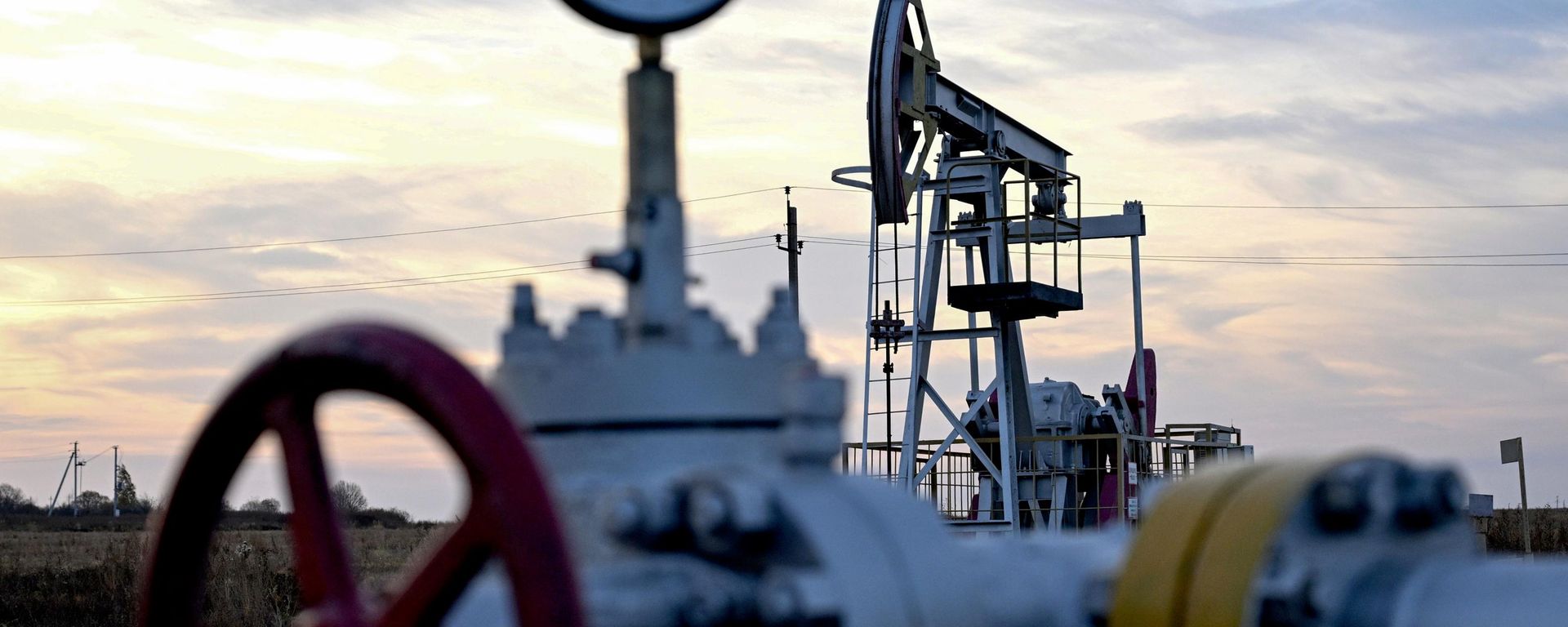 Las bombas de petróleo de la empresa Tatneft en Tatarstán, Rusia - Sputnik Mundo, 1920, 22.07.2026