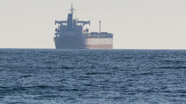 El buque granelero Star Helena zarpa del puerto de Odesa - Sputnik Mundo