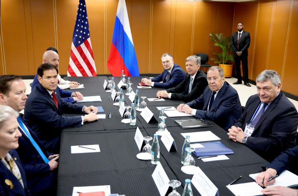 El ministro de Exteriores de Rusia, Serguéi Lavrov, y el secretario de Estado de EEUU, Marco Rubio, durante una reunión al margen de la cumbre de la ASEAN en Manila, Filipinas. - Sputnik Mundo