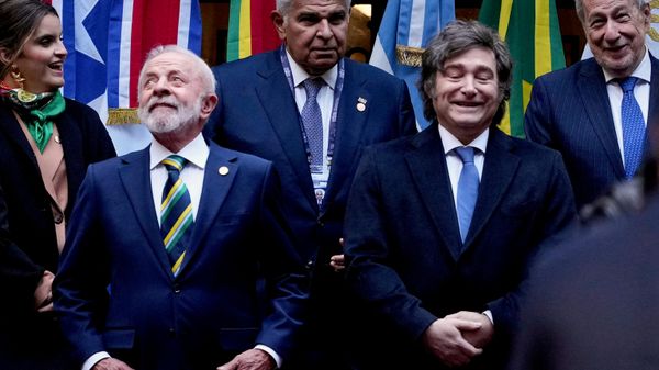 Luiz Inácio Lula da Silva, presidente de Brasil, y Javier Milei, presidente de Argentina - Sputnik Mundo