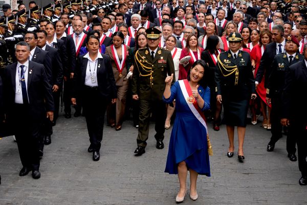 La mandataria Keiko Fujimori se dirige al palacio presidencial tras su investidura en Lima, Perú. - Sputnik Mundo