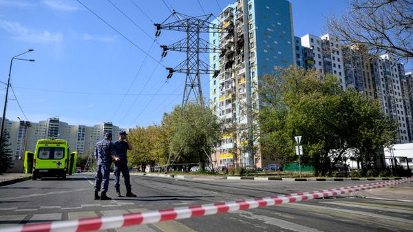 Consecuencias del ataque ucraniano con drones en Rámenskoye, región de Moscú  - Sputnik Mundo