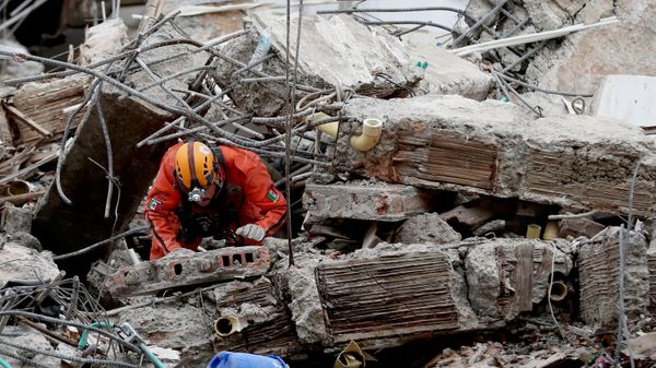 Labores de rescate en Colombia tras el sismo - Sputnik Mundo