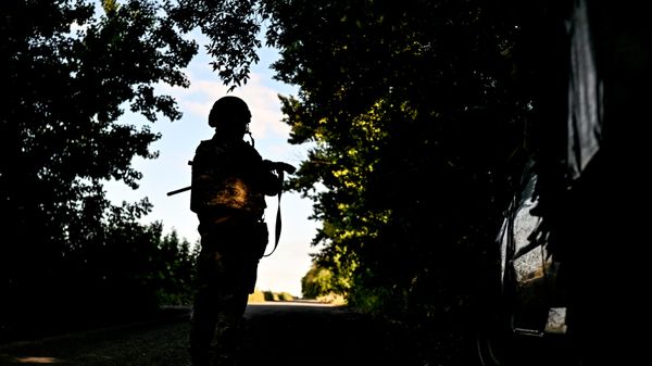 Soldado ruso en la zona de la operación militar especial - Sputnik Mundo