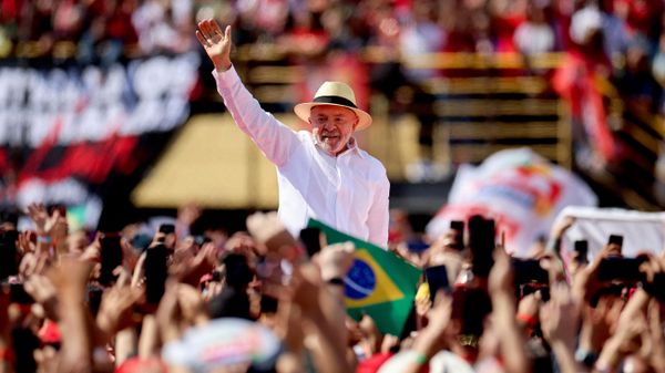 Luiz Inacio Lula da Silva, presidente brasileño, lanza su campaña de reelección en el Estadio Primeiro de Maio en Sao Bernardo do Campo, Brasil, el 16 de agosto de 2026  - Sputnik Mundo