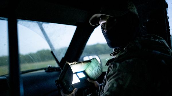 Soldado ruso en la zona de la operación militar especial  - Sputnik Mundo