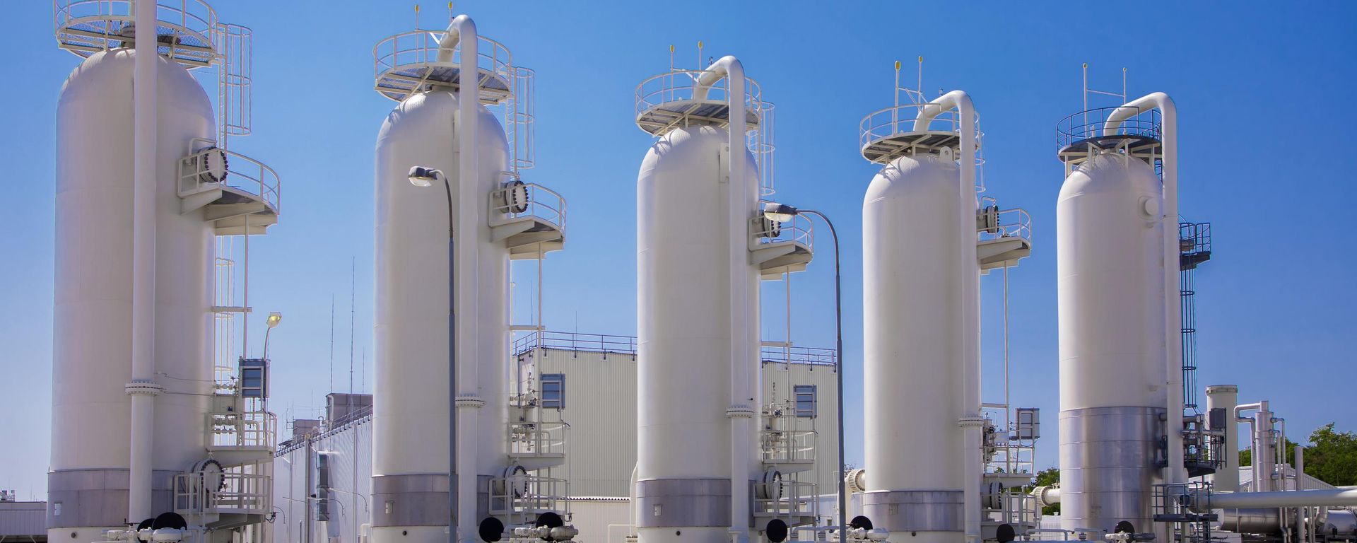 El centro gasístico de Europa Central en Baumgarten. El centro de distribución de gas de Baumgarten se encuentra entre los tres mayores centros de distribución de gas de Europa. Es una plataforma internacional para el comercio de gas y, entre otras funciones, realiza el tránsito de gas ruso. - Sputnik Mundo, 1920, 26.08.2026
