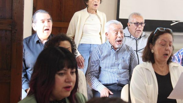 Adultos mayores  - Sputnik Mundo