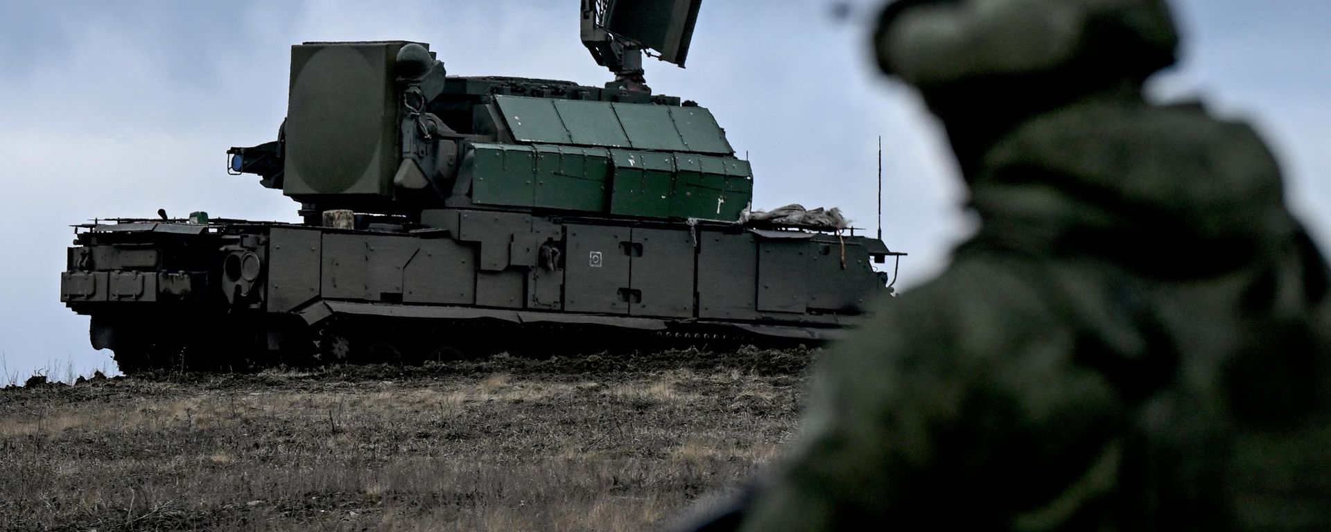 Soldado ruso en la zona de la operación militar especial  - Sputnik Mundo, 1920, 17.09.2026