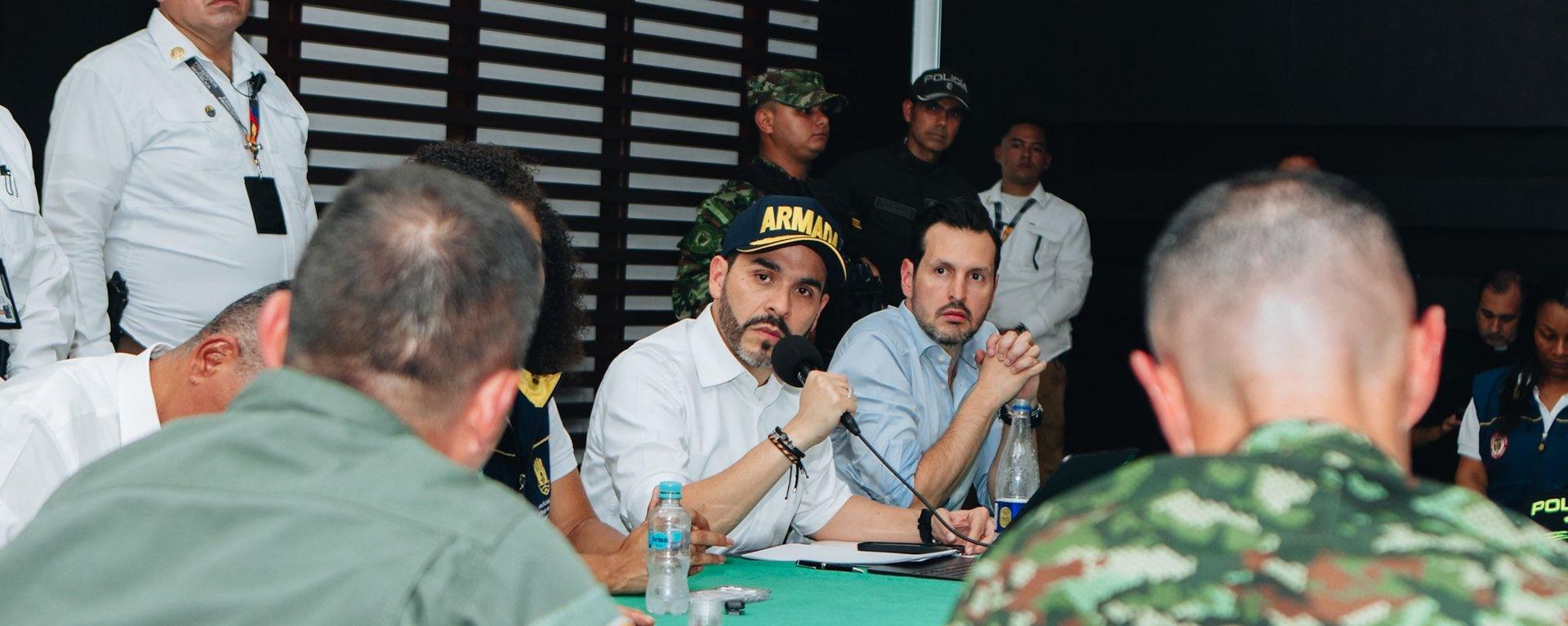 El presidente de Colombia, Abelardo de la Espriella, en un encuentro junto a militares colombianos - Sputnik Mundo, 1920, 05.09.2026