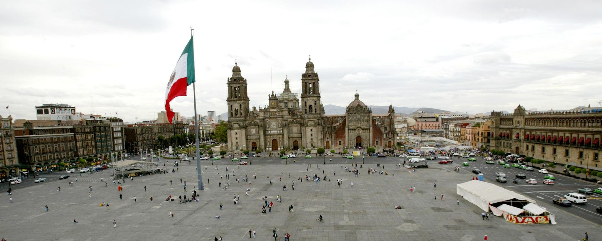Zócalo de la Ciudad de México - Sputnik Mundo, 1920, 16.09.2026