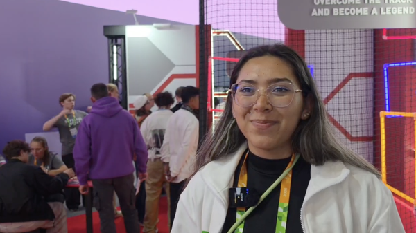 la estudiante boliviana Tatiana Kitay-Gora durante el Festival Mundial de la Juventud - Sputnik Mundo