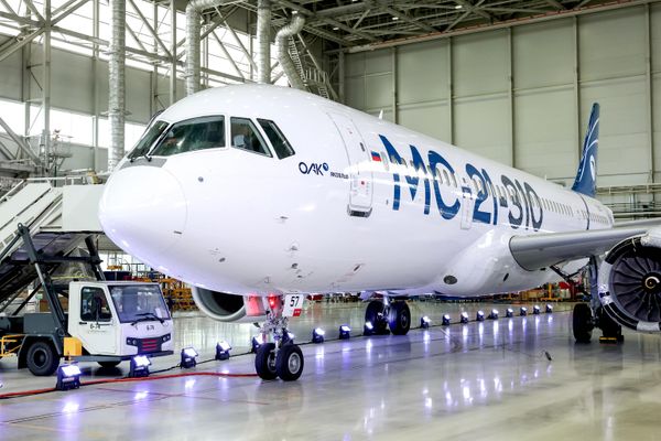 El avión ruso MС-21-310 de componentes nacionales El avión ruso MС-21-310 de componentes nacionales - Sputnik Mundo