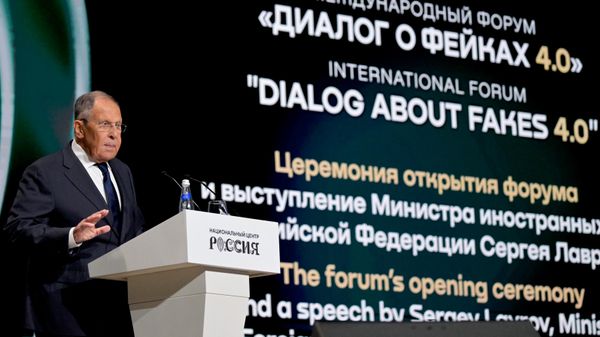 Serguéi Lavrov, canciller ruso, interviene en el foro internacional 'Diálogo sobre las noticias falsas 4.0' - Sputnik Mundo