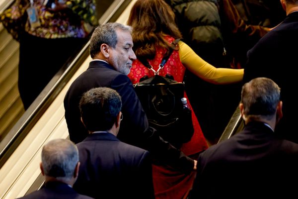 A pesar de las tensiones entre EEUU e Irán, la delegación iraní participa en las sesiones. Washington concedió visados a la mayor parte de la comitiva, incluido el presidente Masud Pezeshkián y el ministro de Exteriores, Abás Aragchí, pero limitó sus desplazamientos por Nueva York. - Sputnik Mundo