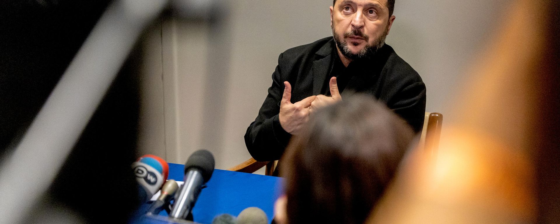 Volodímir Zelenski habla durante una rueda de prensa en la sede de las Naciones Unidas durante el 81.º período de sesiones de la Asamblea General de las Naciones Unidas - Sputnik Mundo, 1920, 16.10.2026