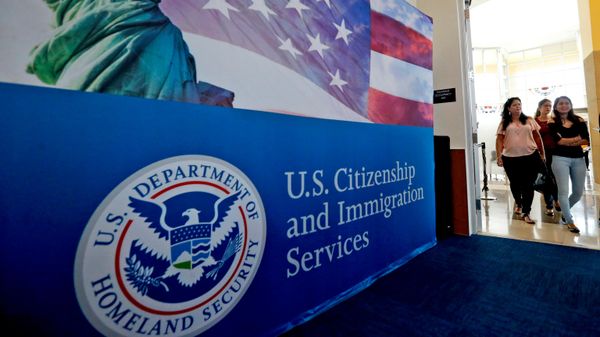 Servicio de Ciudadanía e Inmigración de los Estados Unidos Servicio de Ciudadanía e Inmigración de los Estados Unidos - Sputnik Mundo
