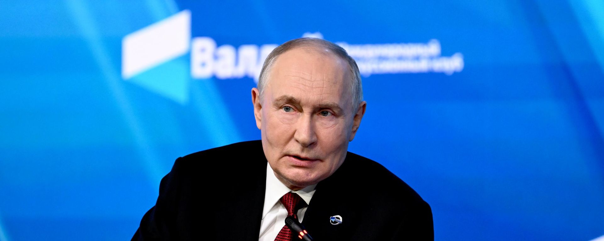 Vladímir Putin, presidente ruso  - Sputnik Mundo, 1920, 01.10.2026