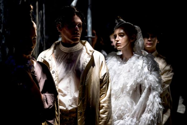 Desfile inspirado en el ballet Cuentos rusos en el marco de la VII Semana de la Moda de Moscú. - Sputnik Mundo